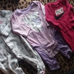 3 month old Nike Clothing